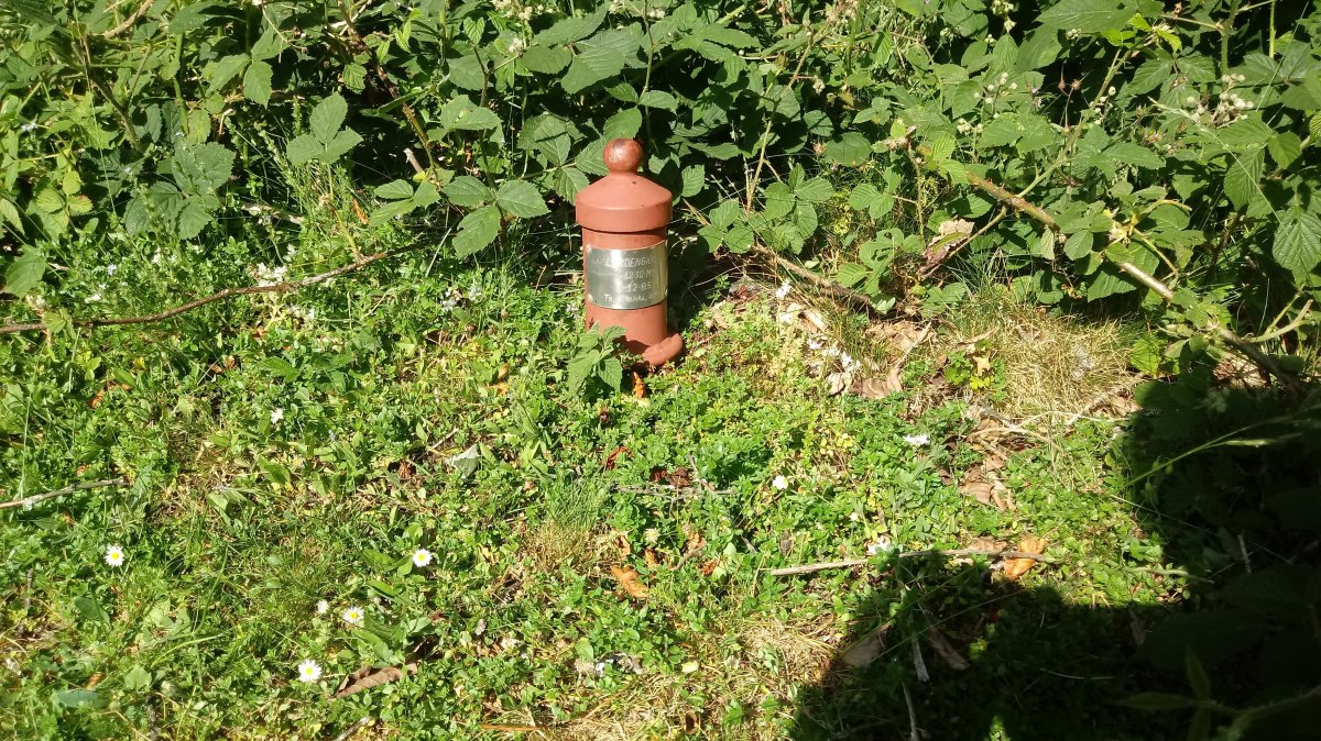 Lerdengibel (1222m) postontzia