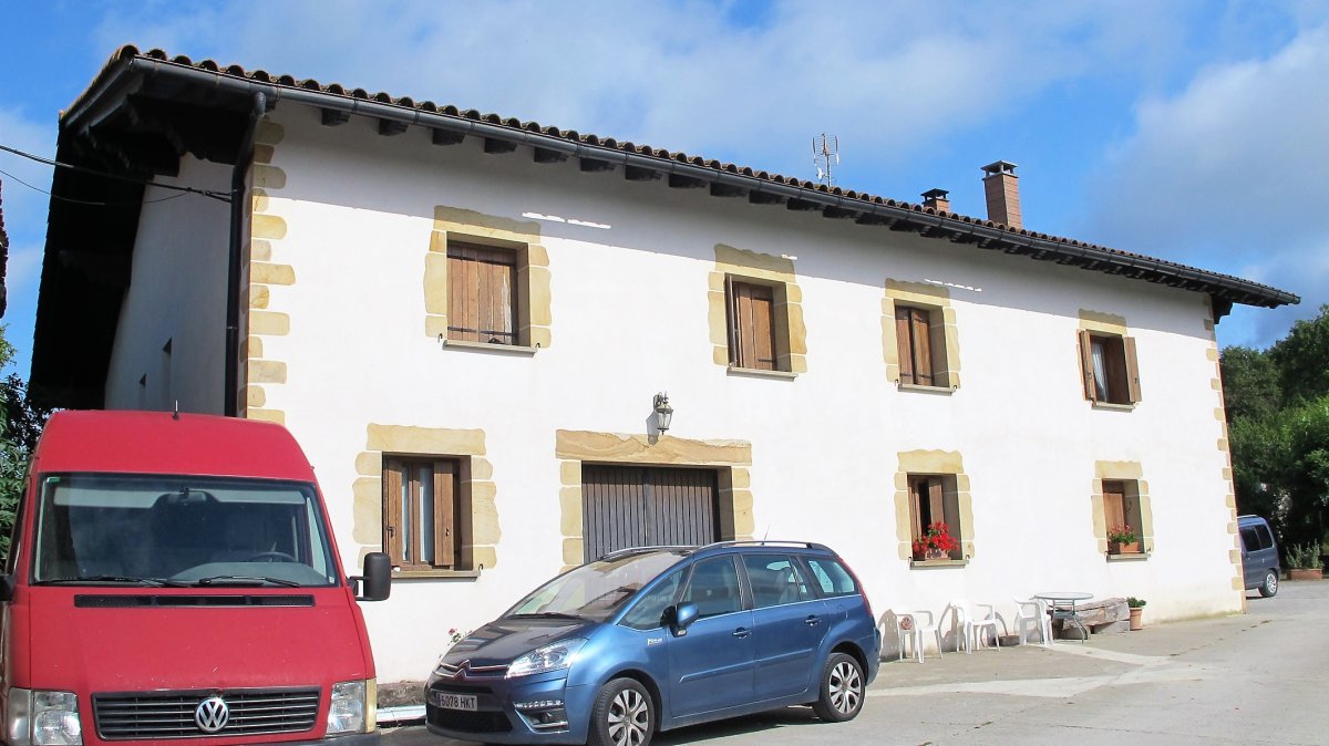 Etxeaundia etxea, Egillor-Atetz