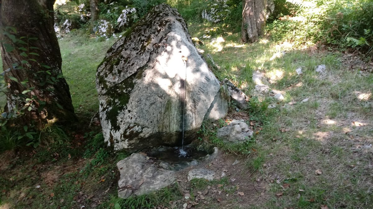 San Martin iturria GR38 bidean