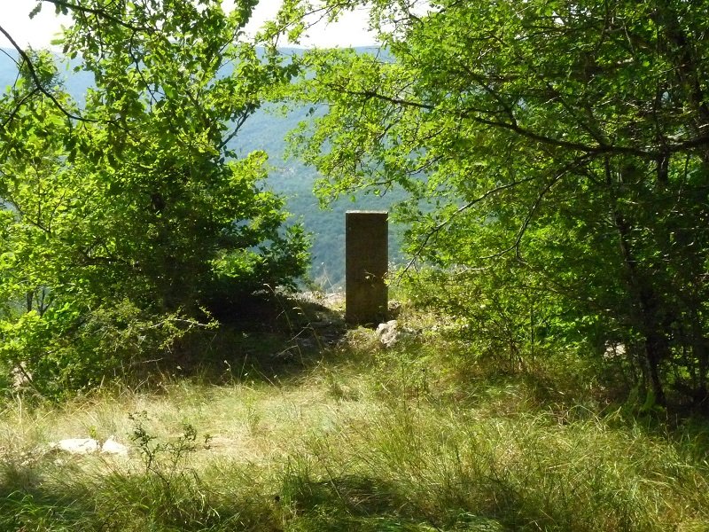 Mugarria Aneskoako malkarretan