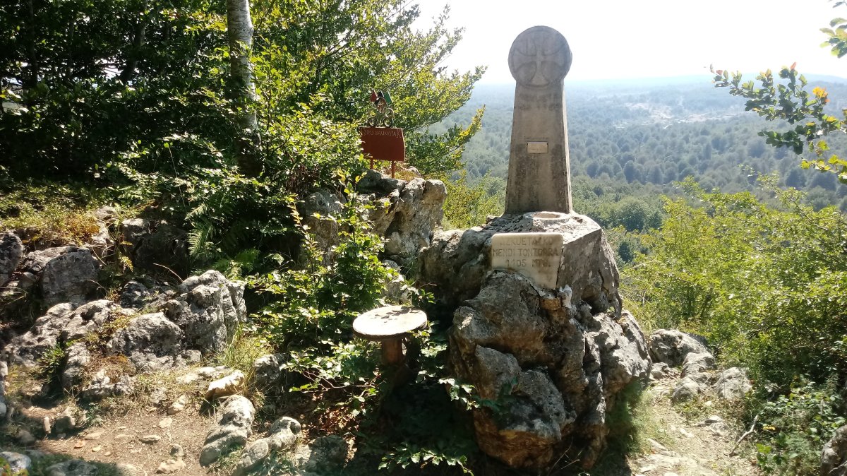 Lazkueta postontzia (1087m)