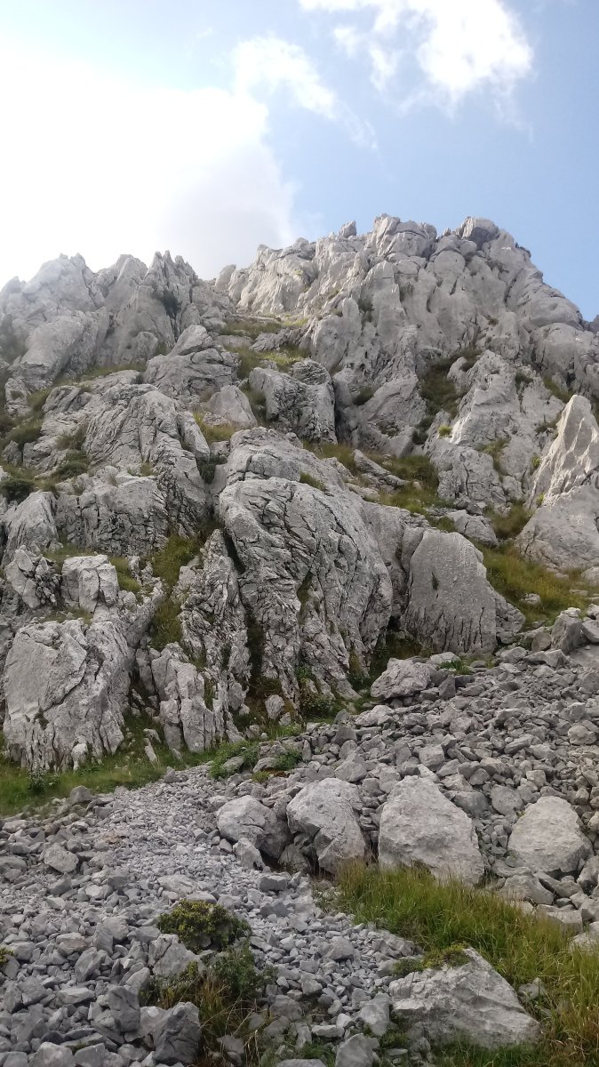 Astxiki (785m) igotzen