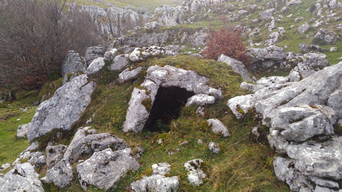 Arkuek Mendiaundiren iparraldean