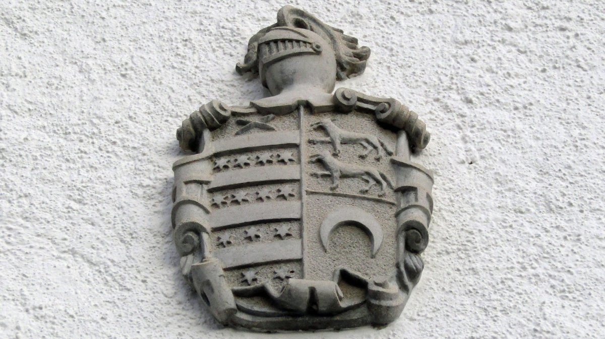 Cabo de Armeria jauregiko armarria, Antsoain