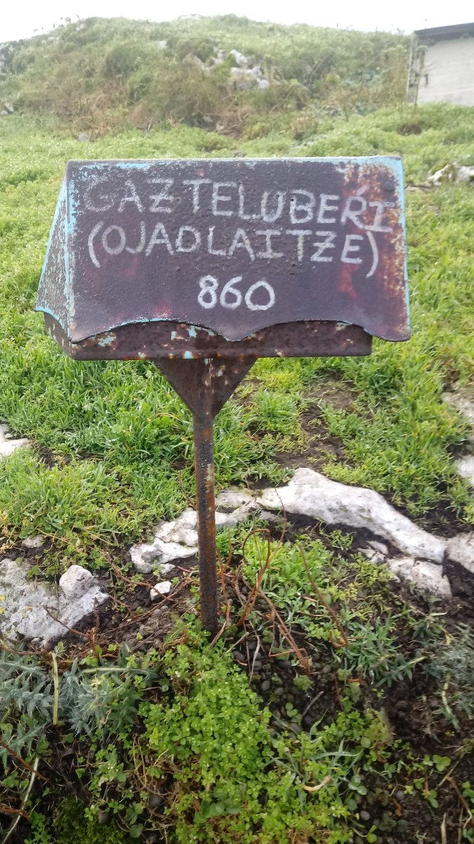 Gazteluberri (870m) postontzia
