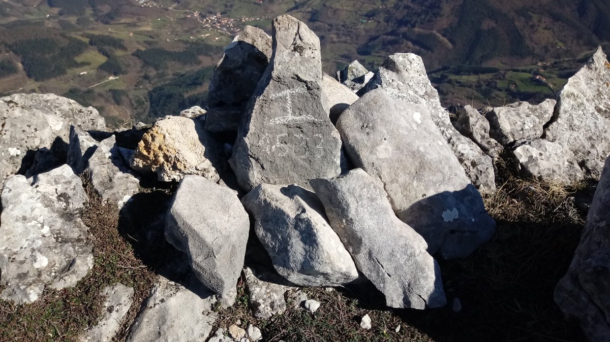 Illarrabeltxeko Gaina (1533m) postontzia