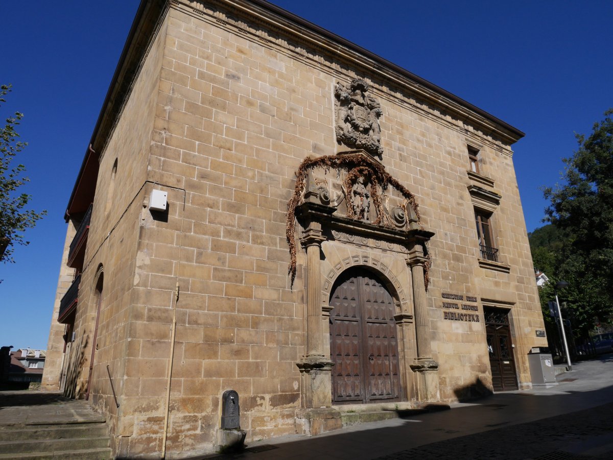 San Juan ermita, Elizalde