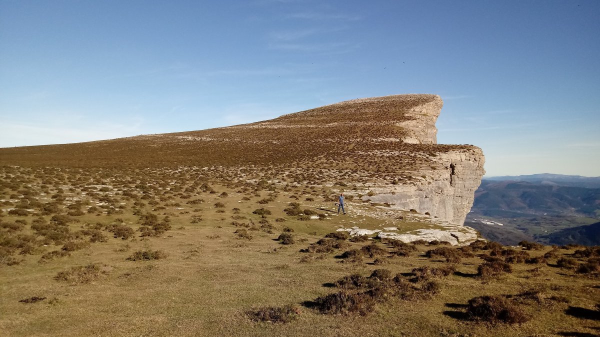 Ungino (1099m) Atatxa aldetik