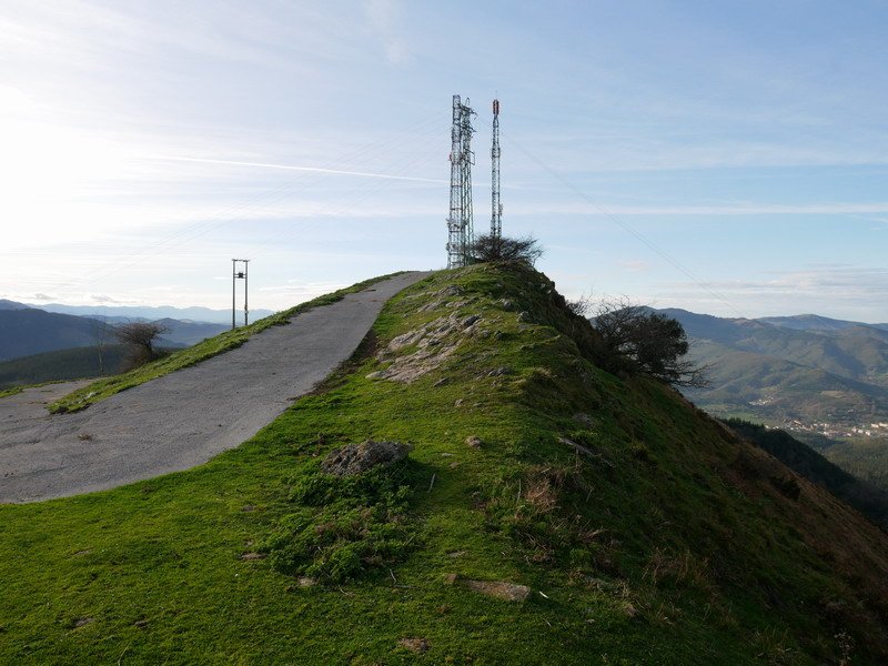 Zipar ekialdeko bizkarretik ikusita