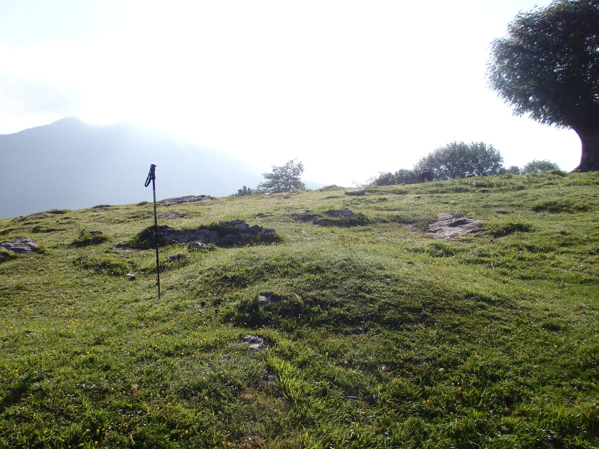 ALTZUSTABERRI III túmulo