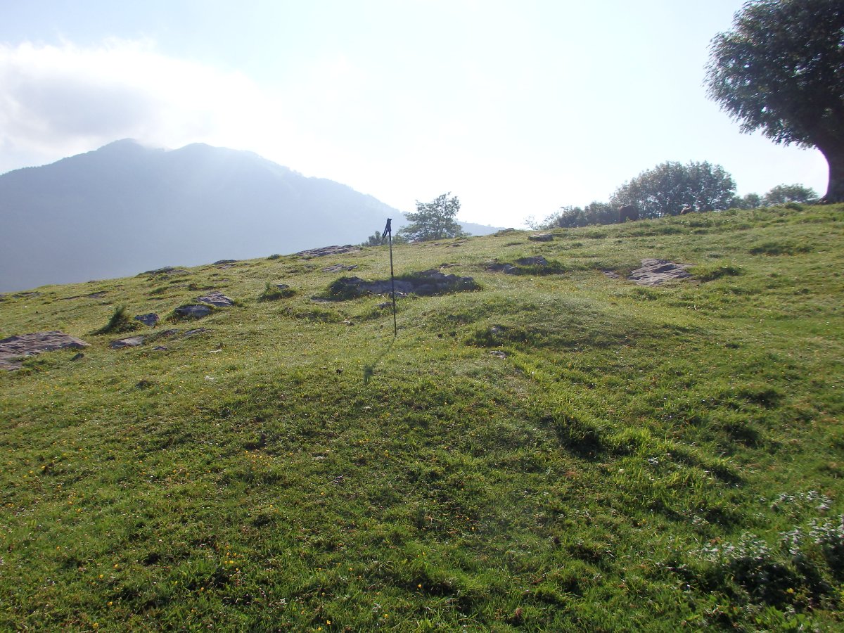 ALTZUSTABERRI III túmulo