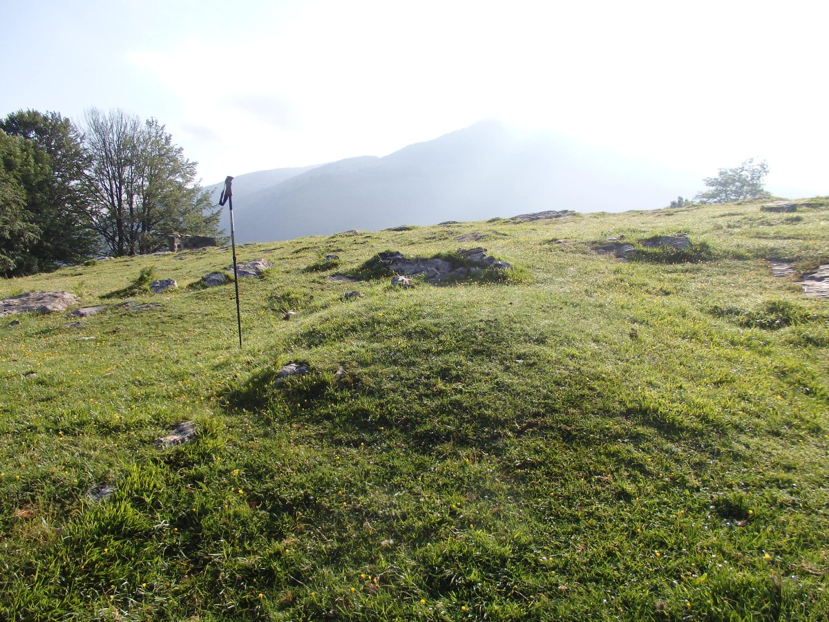 ALTZUSTABERRI III túmulo