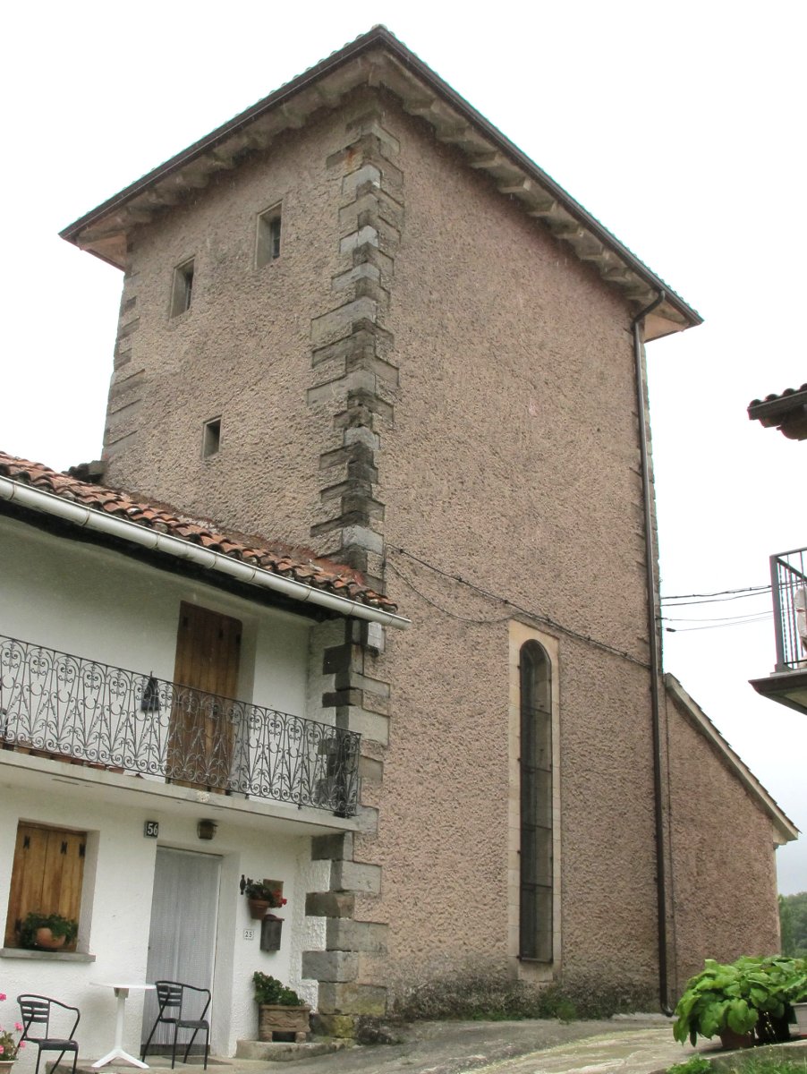 San Saturnino eliza, Lintzoain-Erroibar