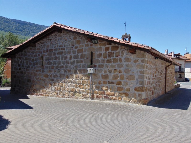 Nuestra Señora de los Milagros Ermita Ziordian