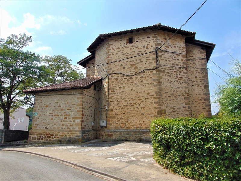 Santa Kruz Eliza Marietan