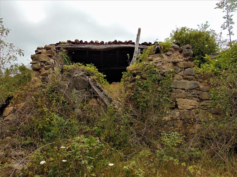 Andra Mari Ermita Araotz Auzoan