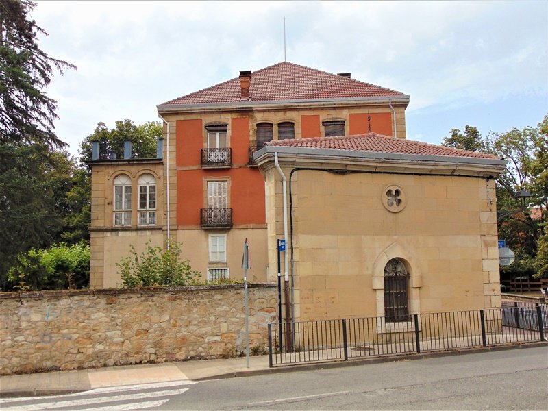 Ajuria Jauregia Araian