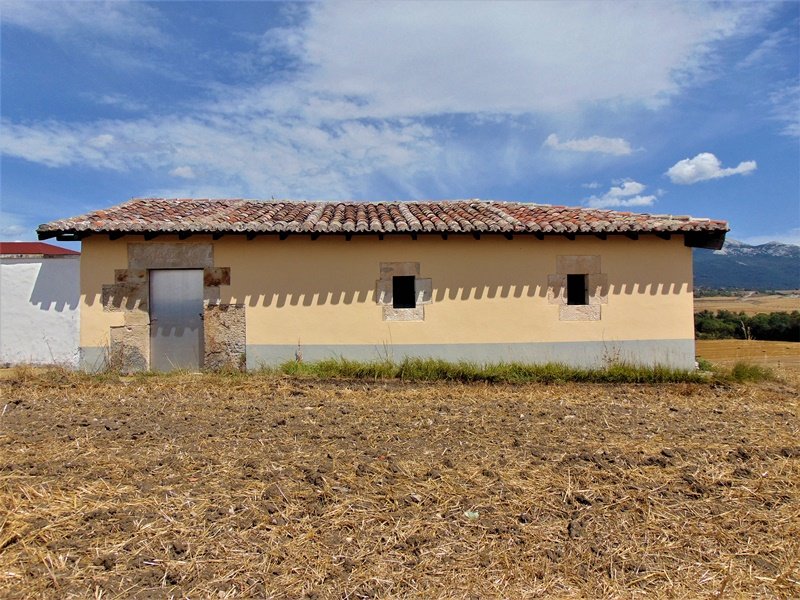 San Pedro Ermita Luzuriagako Hilerrian
