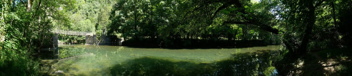 Zubi esekia Irati ibaiaren gainean