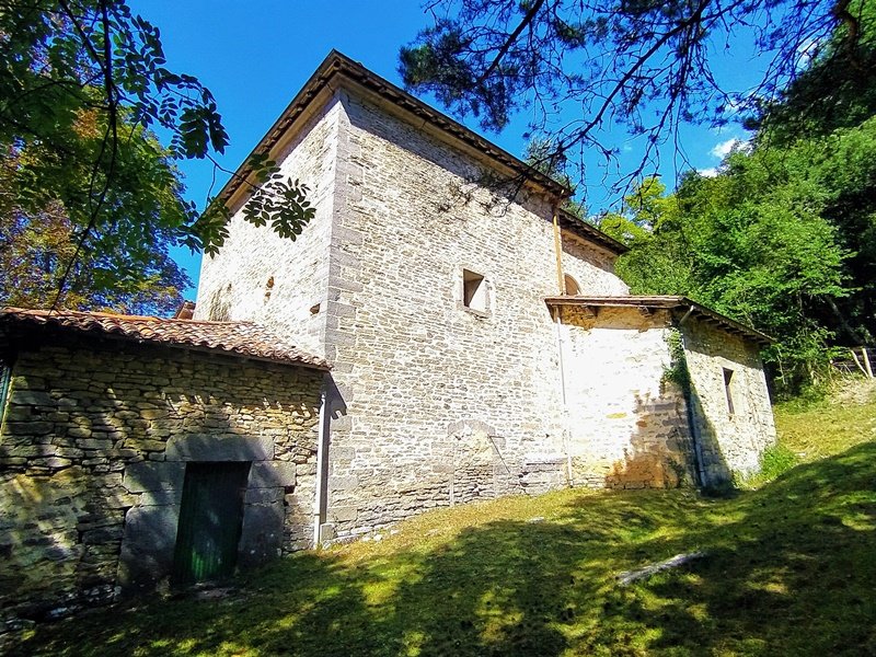 Eskolunbe Ermita Katadianon