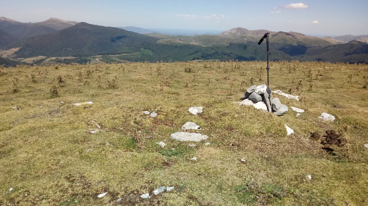 Auztarri (1412m) tontorra