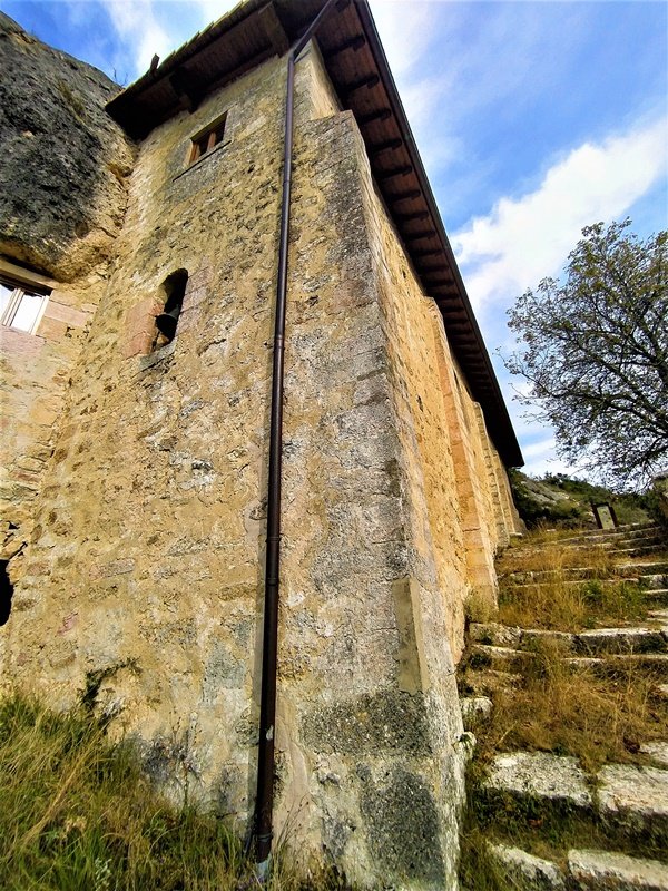 Haitzaren Andre Maria Haitzuloa Ermitategia