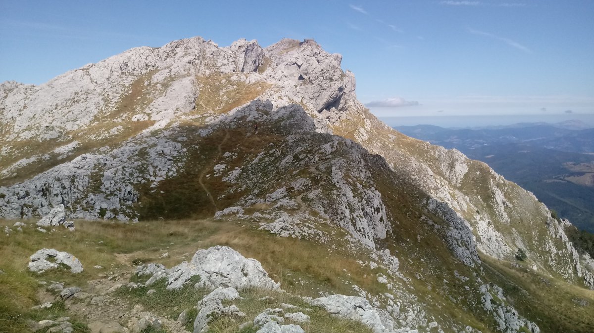 Aizkorri (1523m) Aiztontor Altunako lepotik