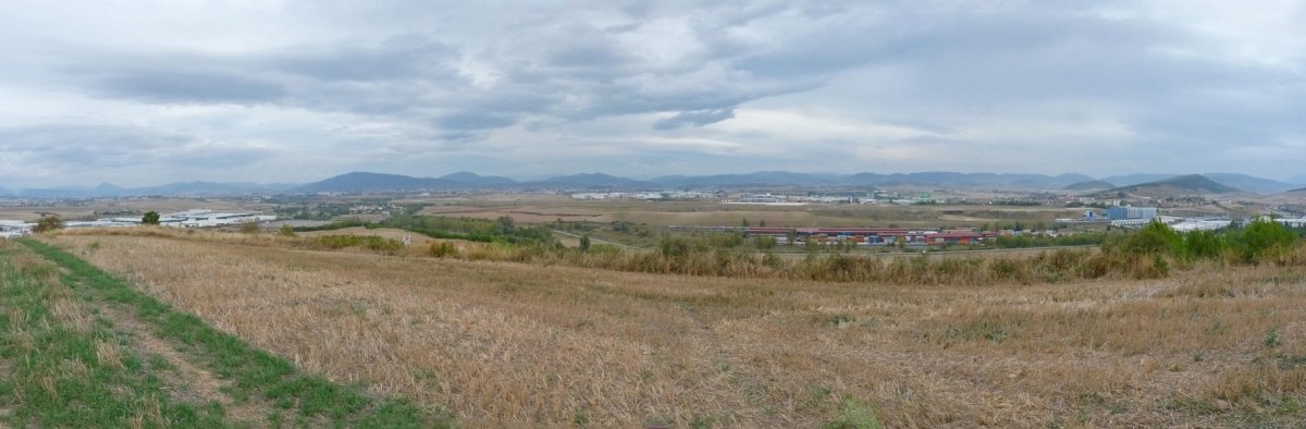 Iruñerria, Mendiko bidetik