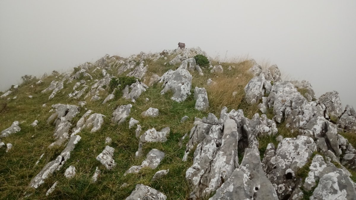 Auntzizegi (1249m) tontorra