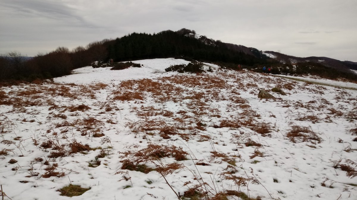 Atxolin (841m) bidean