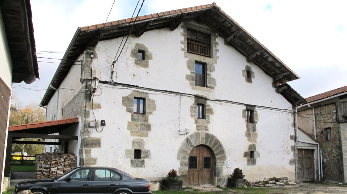 Garaikoetxea etxea, Jauntsarats-Basaburua