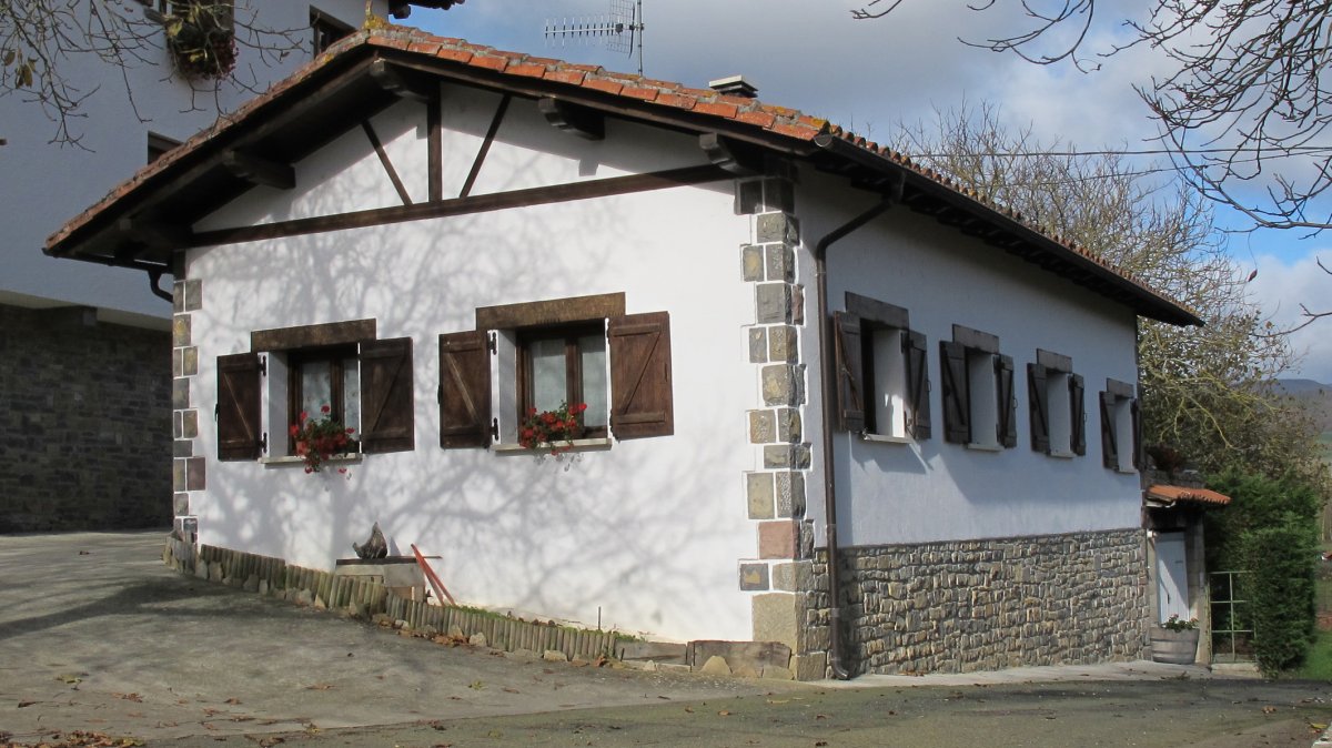 Erlaitz etxea, Udabe-Basaburua