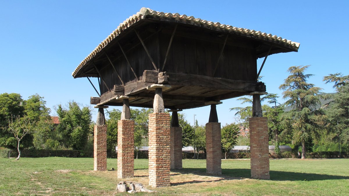 Arantzadi garaia, Iruñea