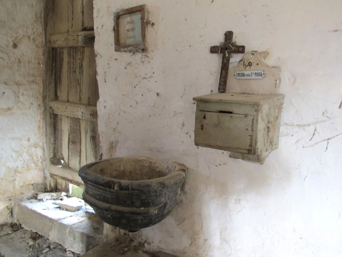 Santa Maria ermita, Esa