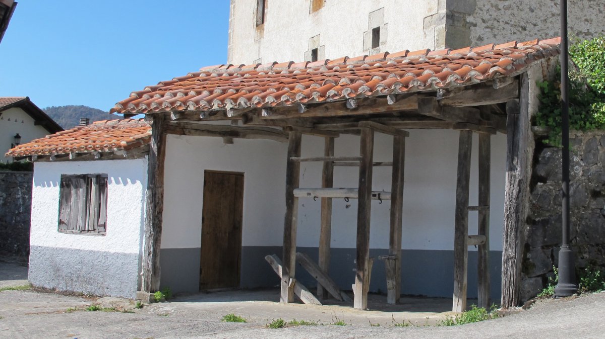 Perratokia, Igoa-Basaburua