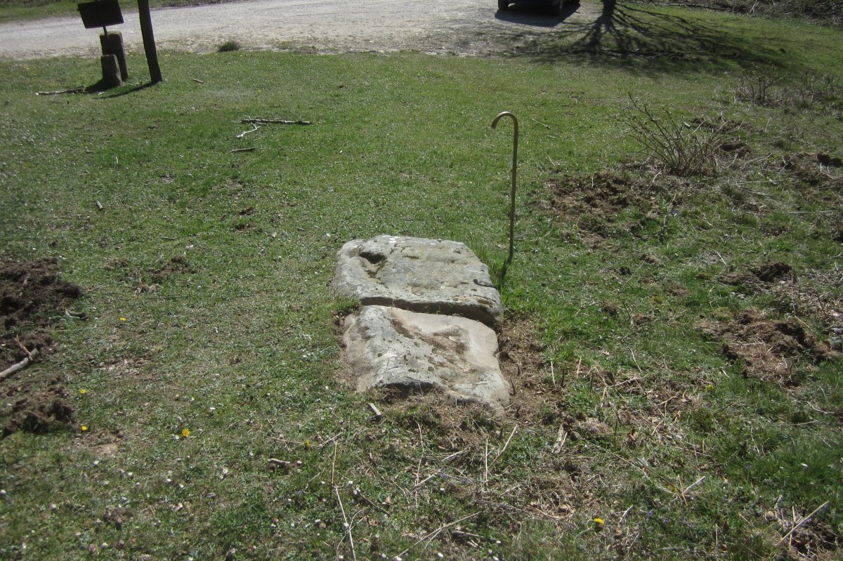 Monolito Aginarango Lepoa (Abril 2021)