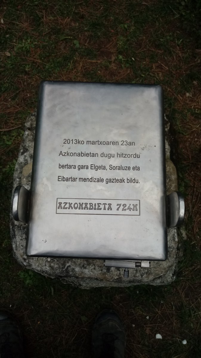 Azkonabieta (728m) postontzia