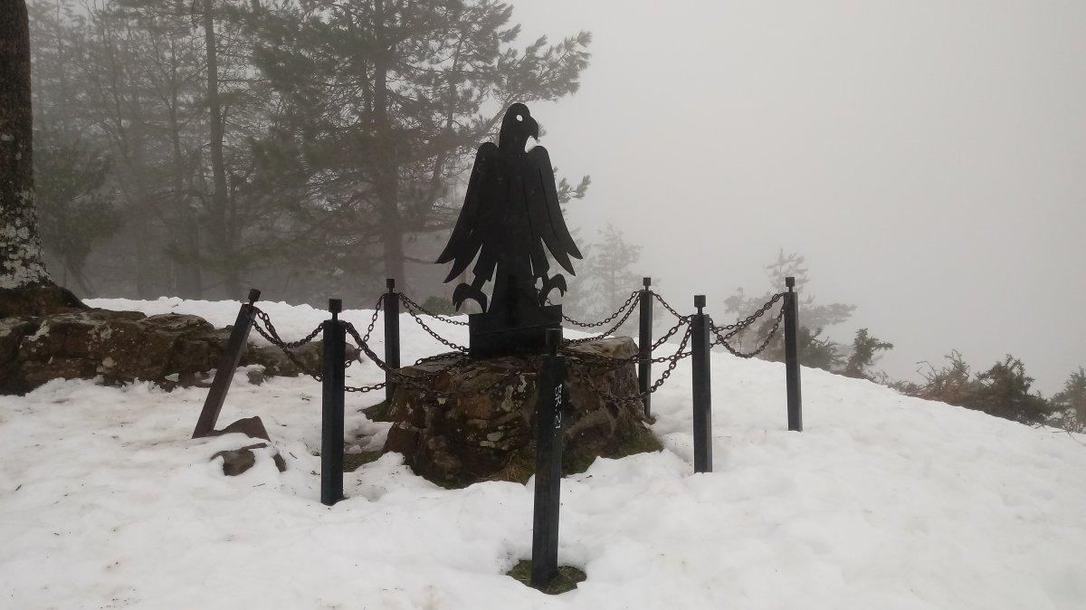 Arranoaitz (899m) eskultura