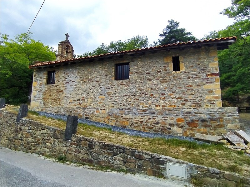 San Adrian eta Santiago Ermita Katadio Auzoan