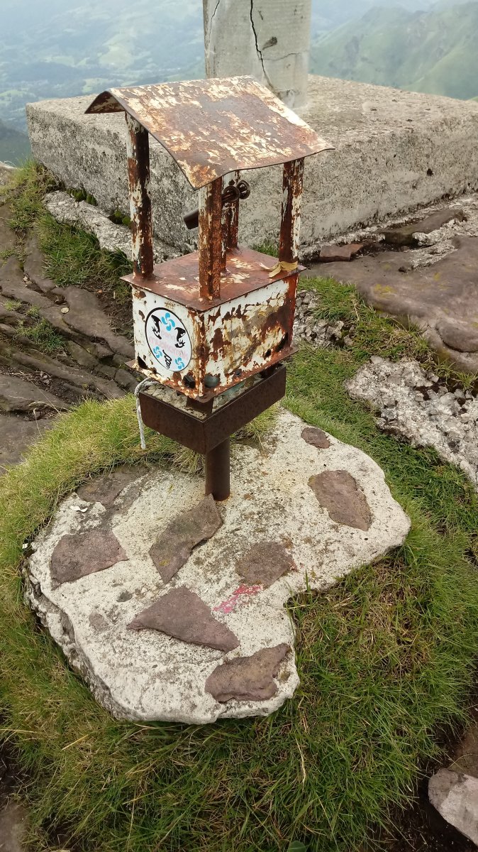 Iparla (1049m) postontzia