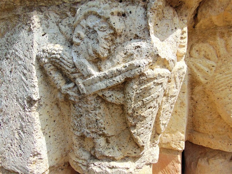 San Esteban Eliza Riberan