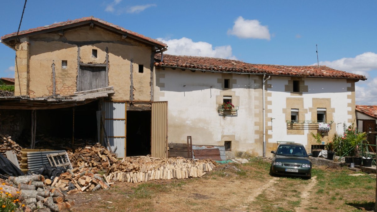 Bengara auzoko etxeak, Apilaiz