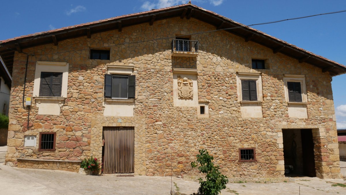 Bengara auzoko etxea, Apilaiz