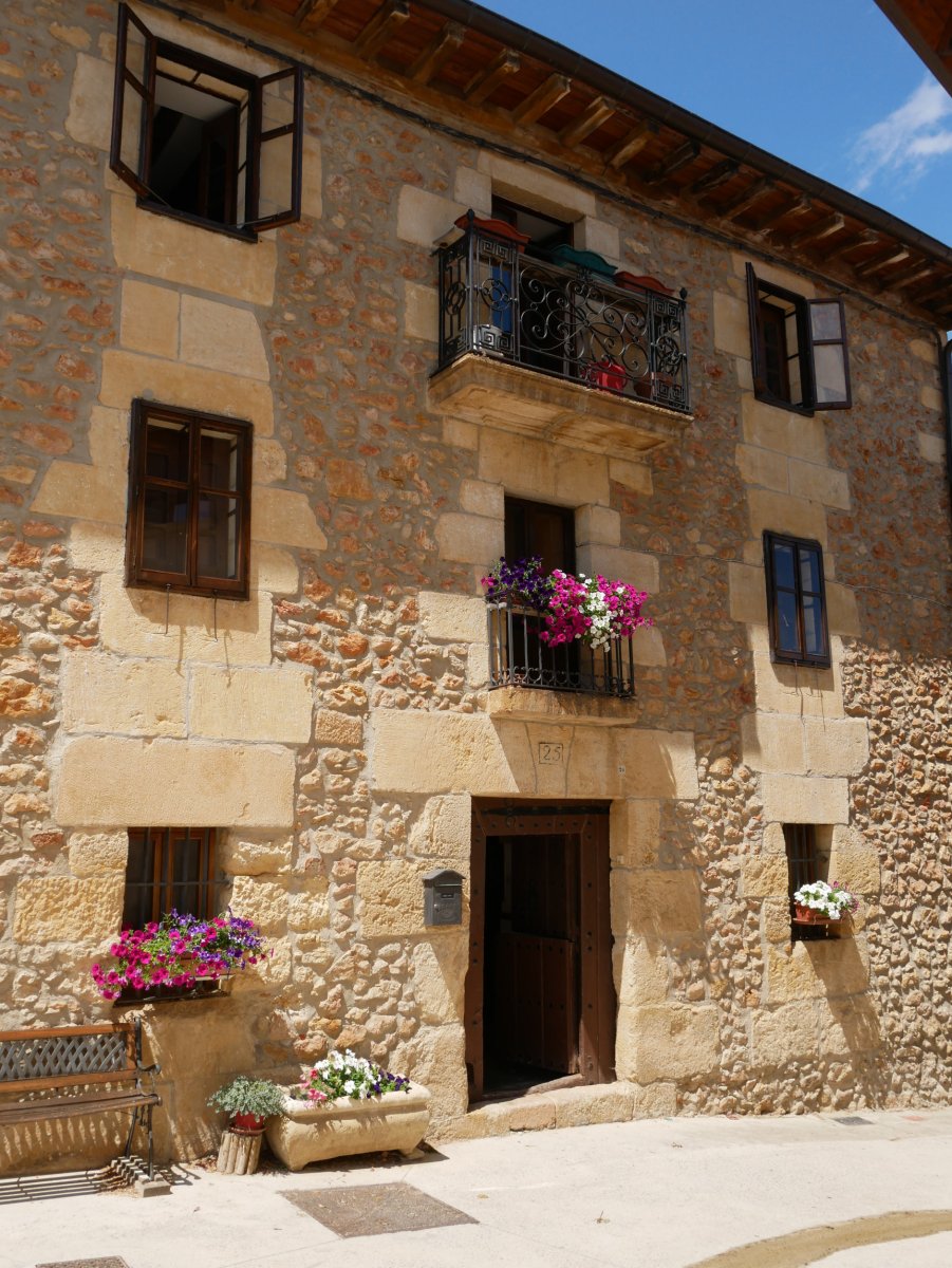 Goikara auzoko etxea, Apilaiz