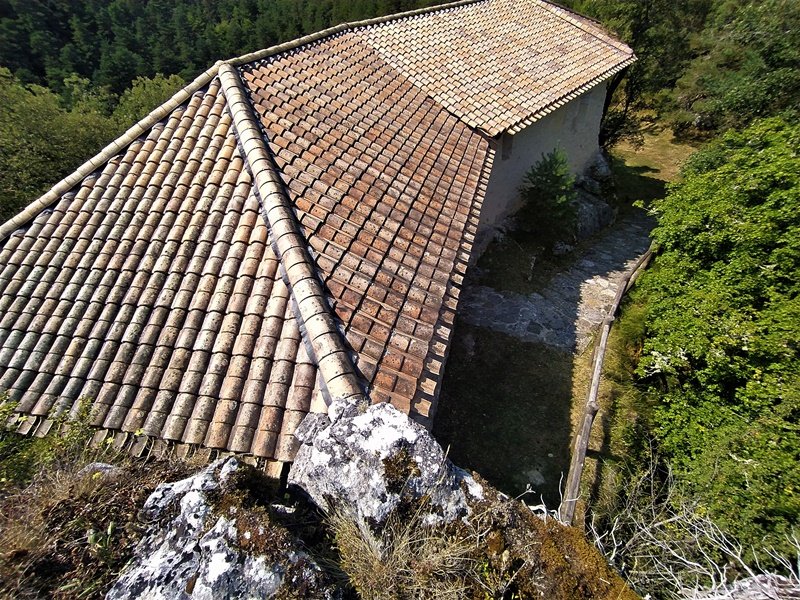 Santa Maria de Mellera Ermita Barrion