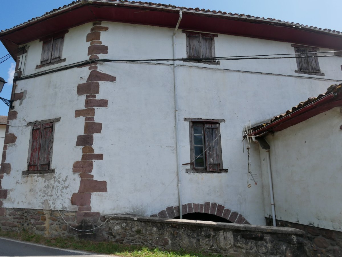 Erdiko errota, Etxalar