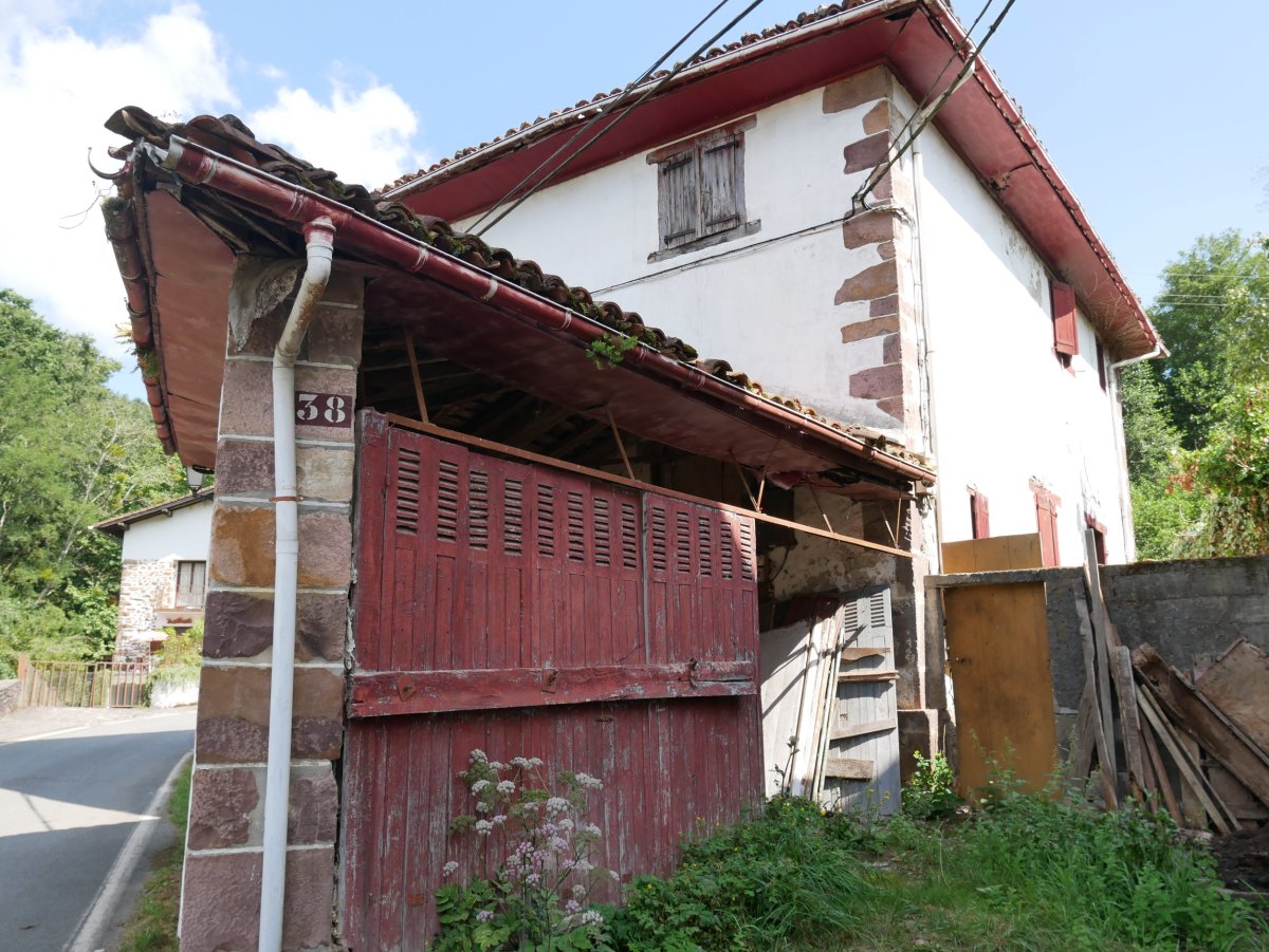 Erdiko errota, Etxalar