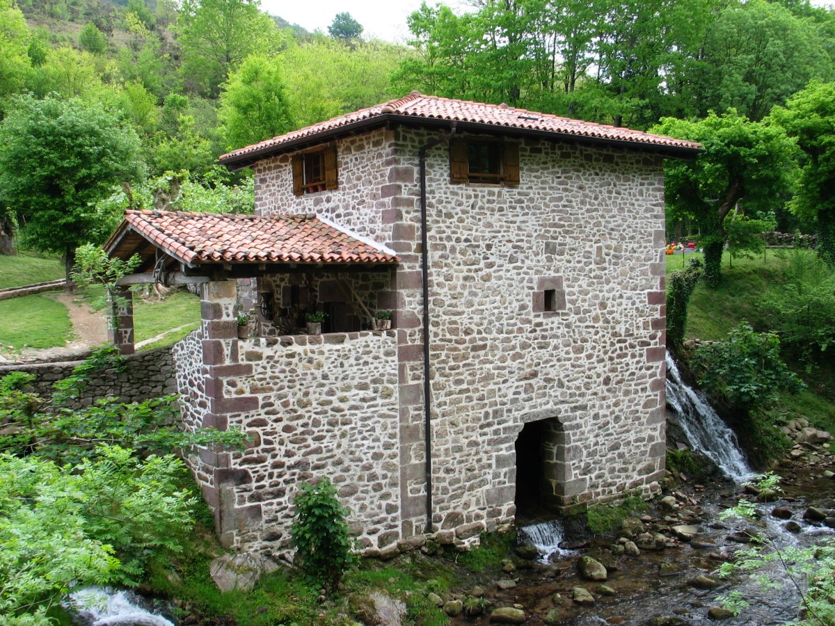 Errota Elizondoko Etxaide auzoan