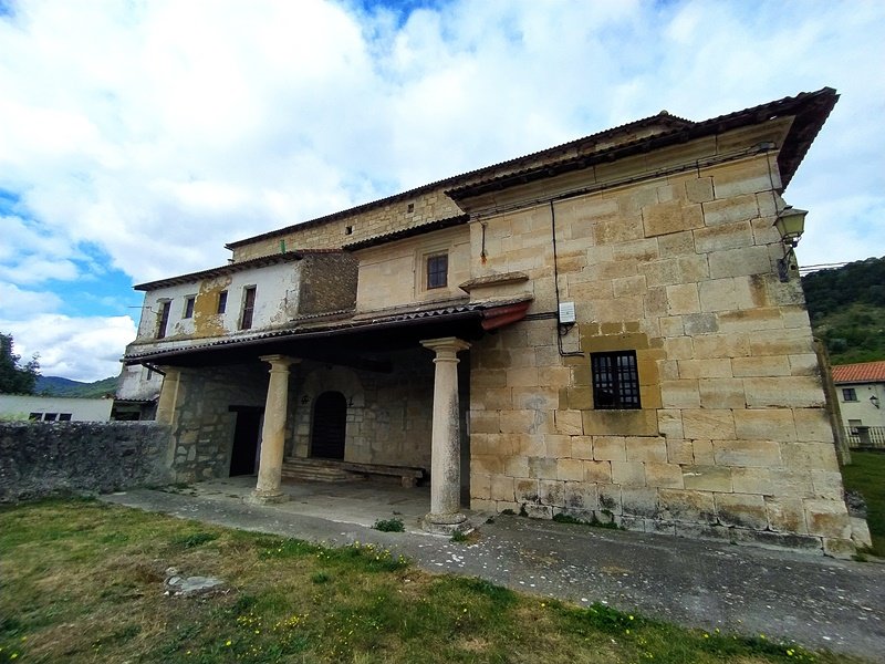 San Cristobal Eliza Larraonan