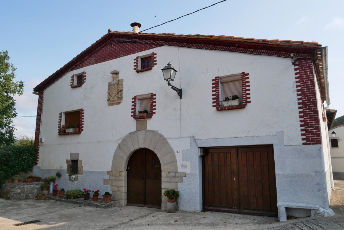 Etxea, Muniain Gesalatz